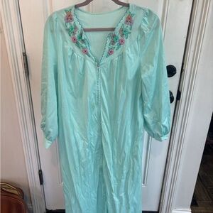 Vintage 1970s Gossard Artemis Sky Blue Nylon Robe Zipper Front-  see photos